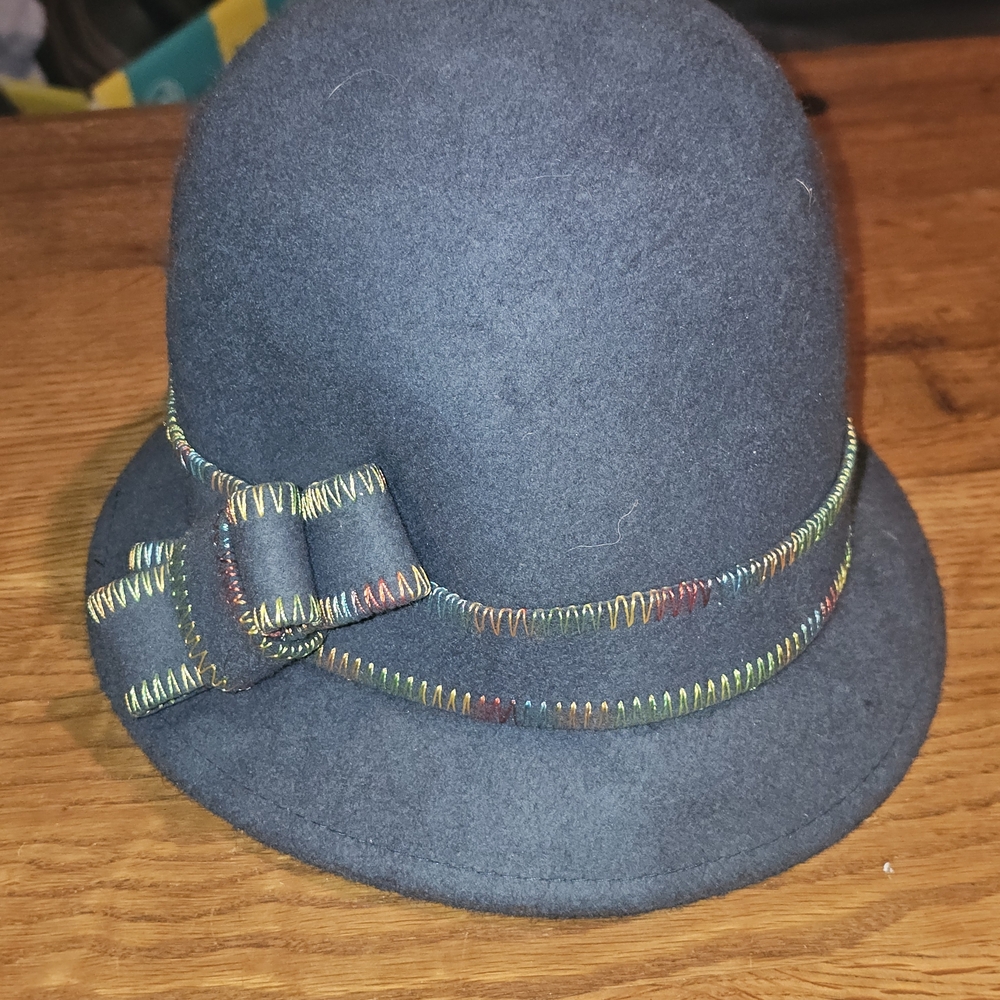 Stylish Ladies Blue Wool Hat with Bow